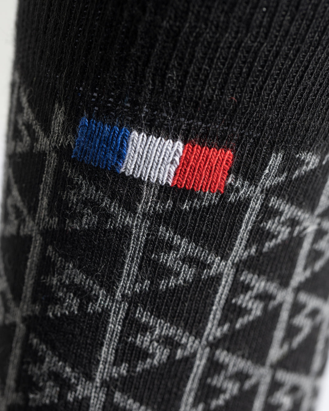 Pack de 3 paires de chaussettes (noires, rayées noir & blanc, motif logo LBJ)