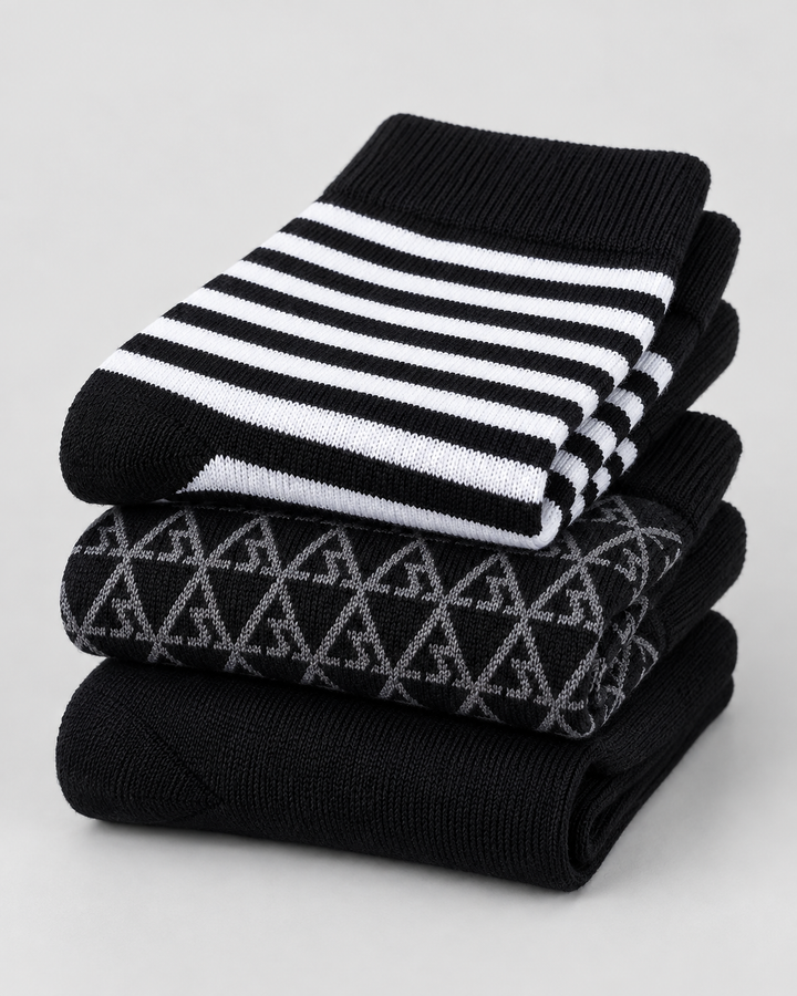 Pack de 3 paires de chaussettes (noires, rayées noir & blanc, motif logo LBJ)
